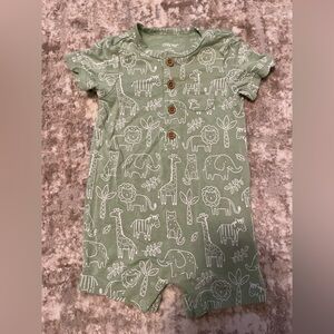 Little Me Green Safari Print Short Sleeve Short Romper size 9M